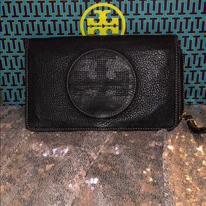 Tory Burch wallet cross body